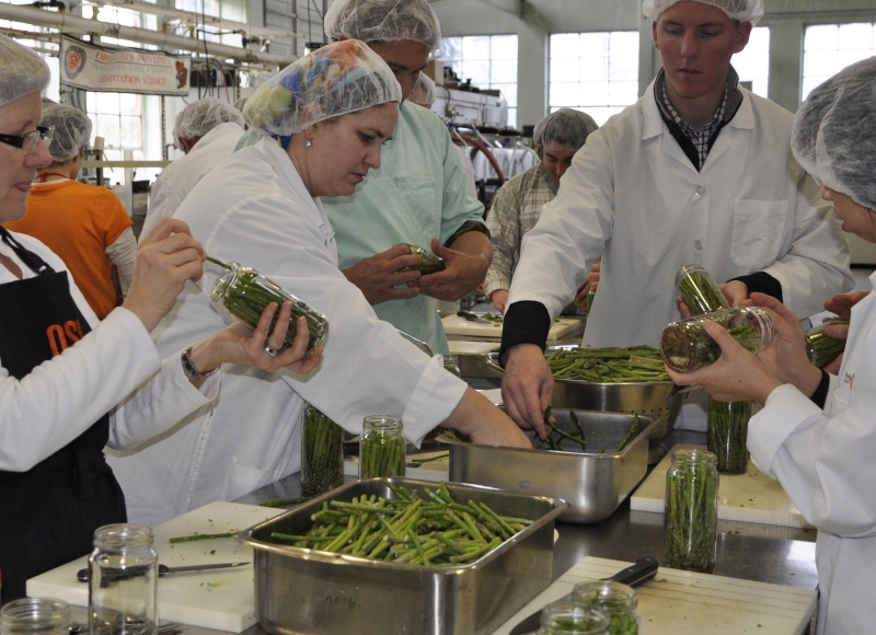 Asparagus canning workshop